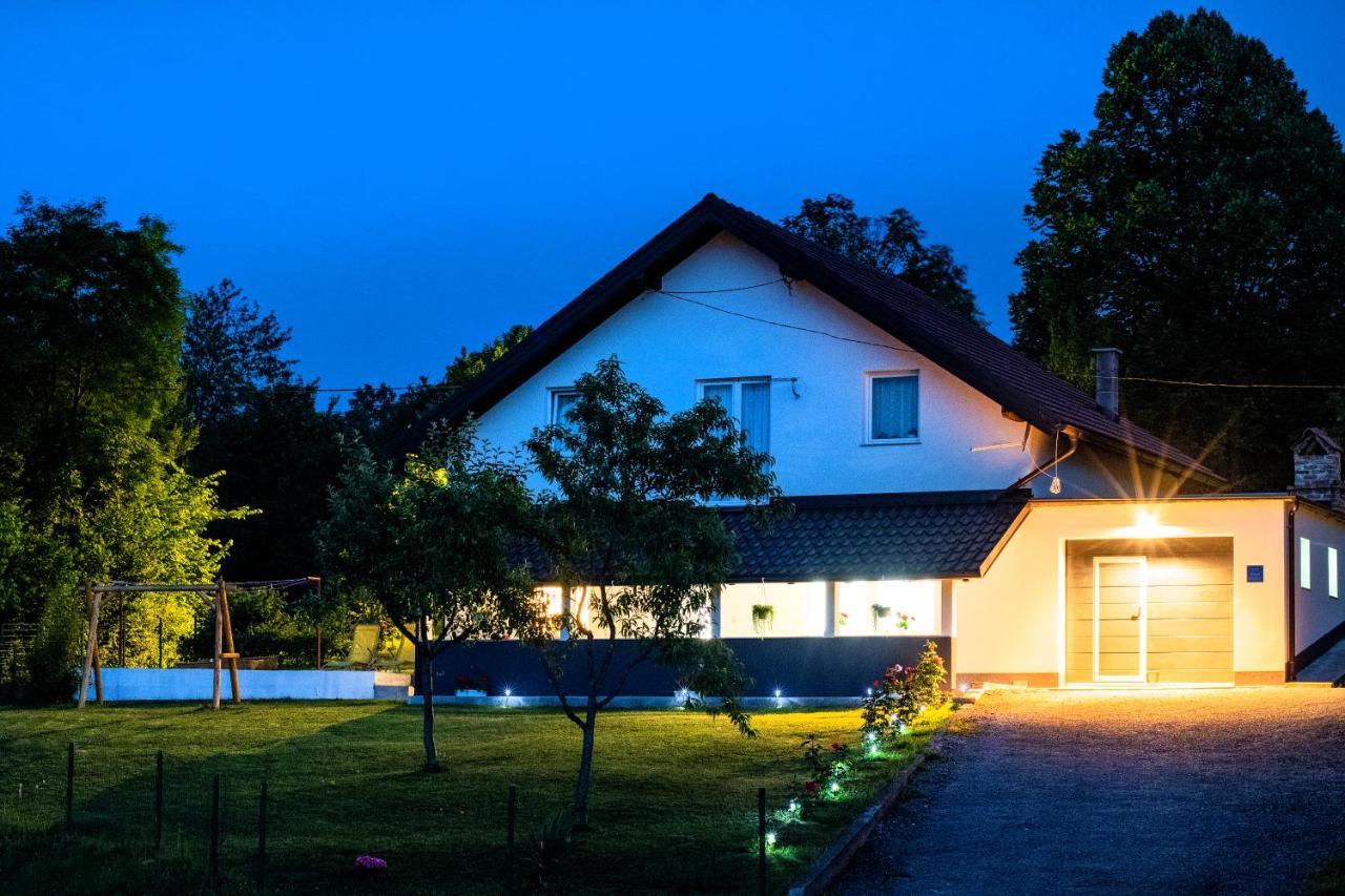 Apartman Rita Slunj Buitenkant foto