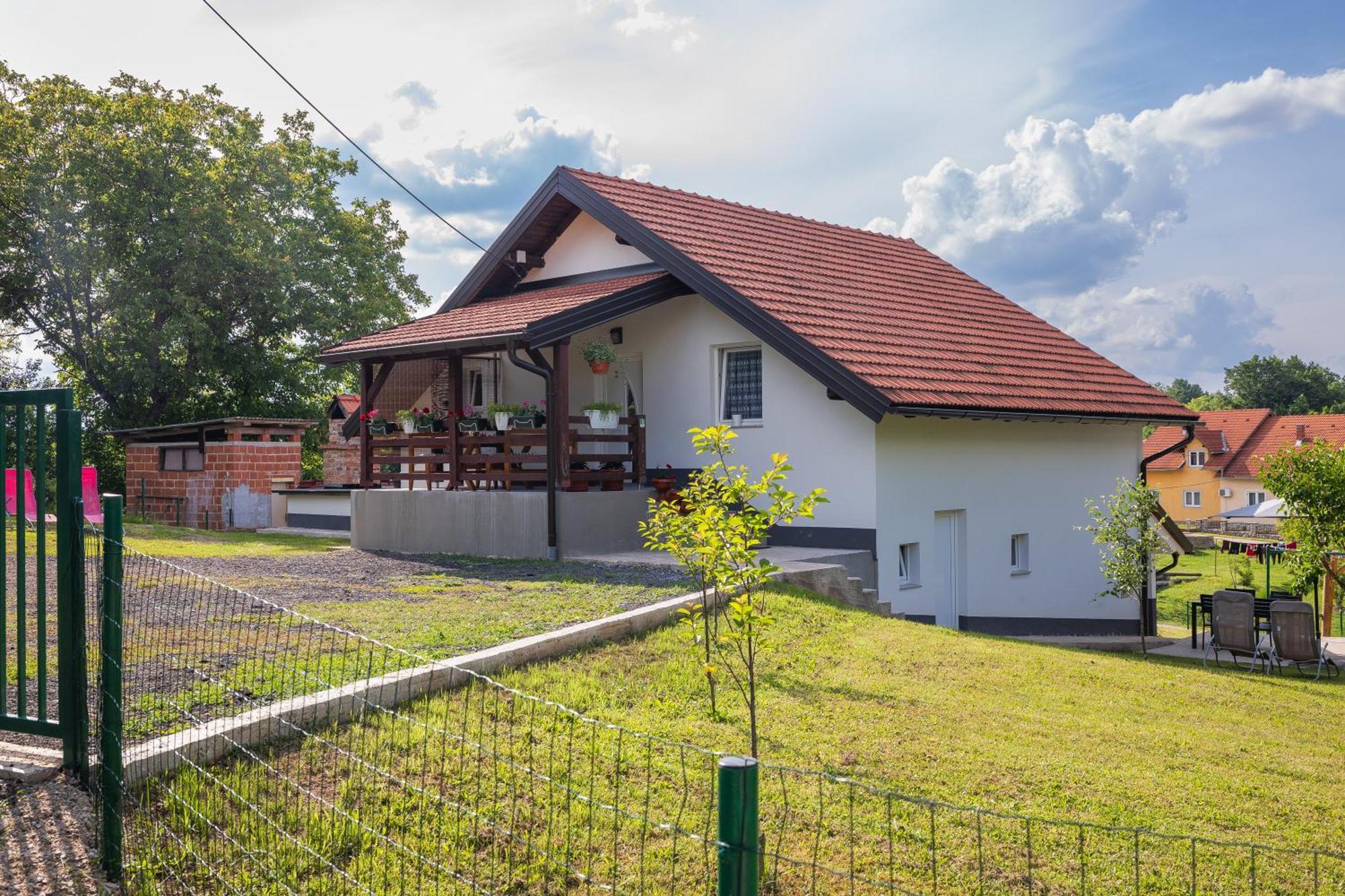 Apartman Rita Slunj Buitenkant foto